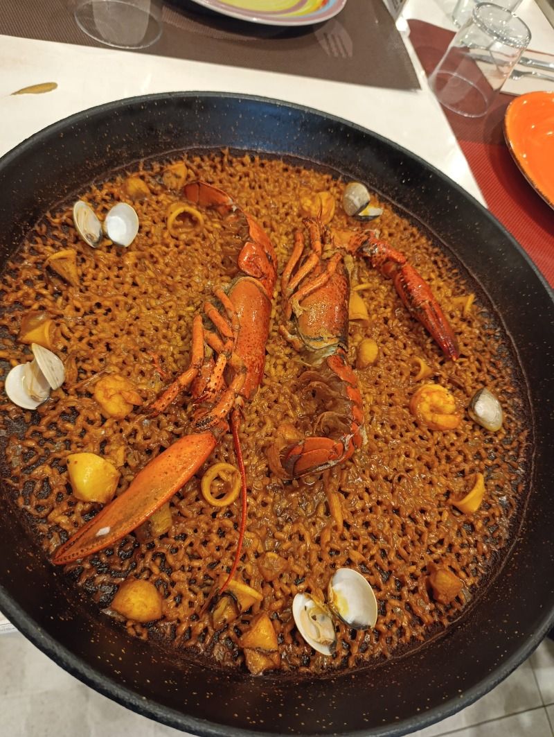 Paella de bogavante