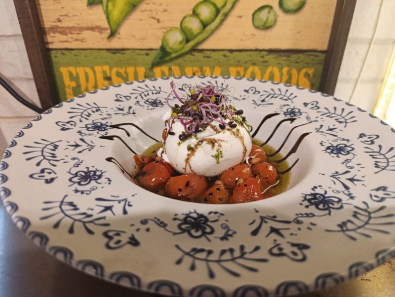 Ensalada Burrata La Taberna Casera